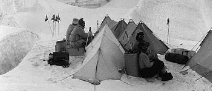 2 Everest_Enicar_expidition.jpg