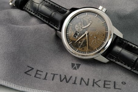 Zeitwinkel 273° Saphir 3.jpg