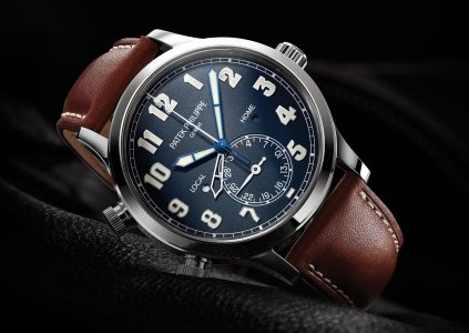 Patek Philippe Calatrava Pilot Travel Time Ref. 5524 2.jpg