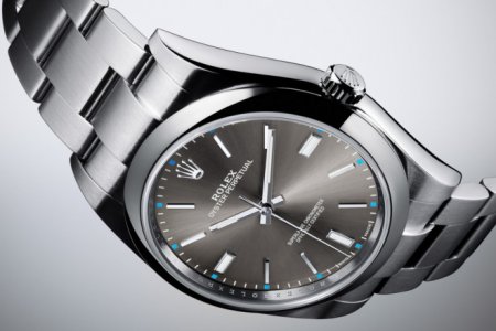 ROLEX-Oyster-Perpetual-39mm-2015_2.jpg