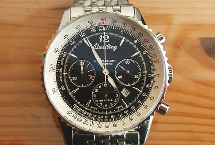 31.NAVITIMER  montbrillant 2002 DATE.jpg