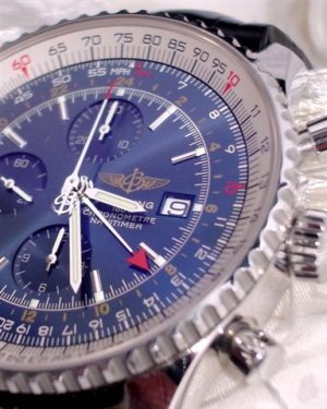 82.NAVITIMER WORLD.jpg