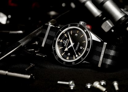 505-The_OMEGA_Seamaster_300_Bond_233.32.41.21.01.001.jpg