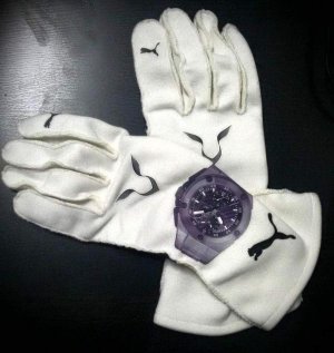 Gloves3.jpg
