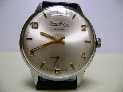 omicron with lanco hands.JPG