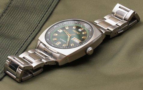 Seiko-Recraft-Mechanical-SNKM97-aBlogtoWatch-12.jpg