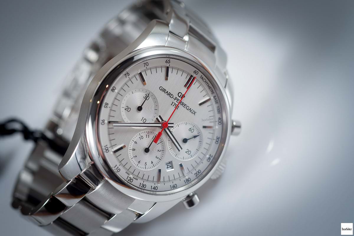 Girard-Perregaux_Competizione_Stradale_Chronograph_3.jpg