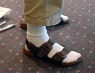 mens_birkenstocks_socks_1.jpg